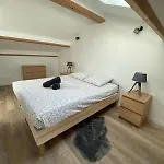 Spacious With Hot Tub