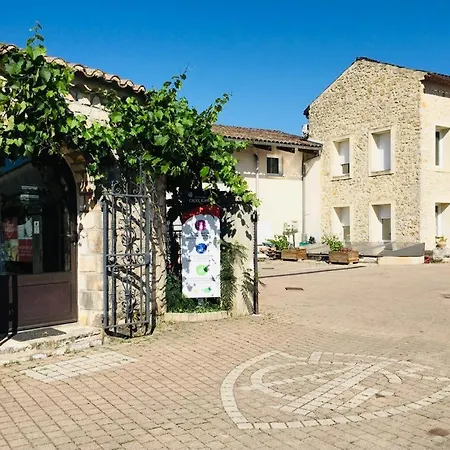 Spacious With Hot Tub * Saint-Martin-dʼArdèche
